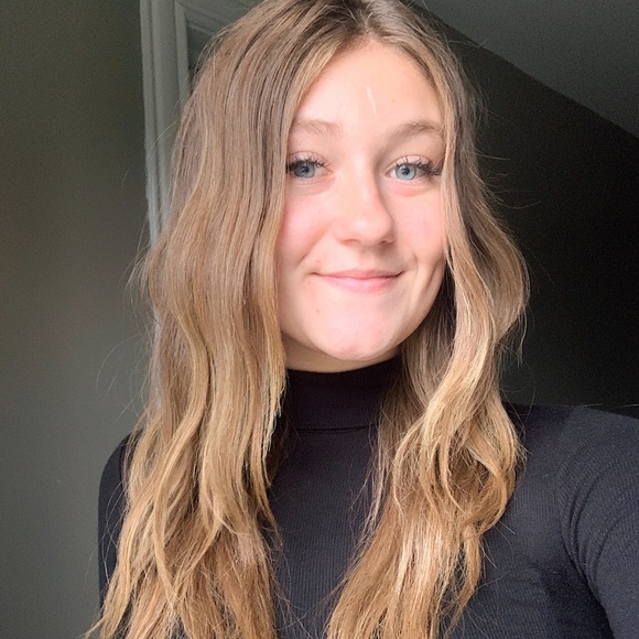 Meet your Posher, Taylor - Picture 1 of 1